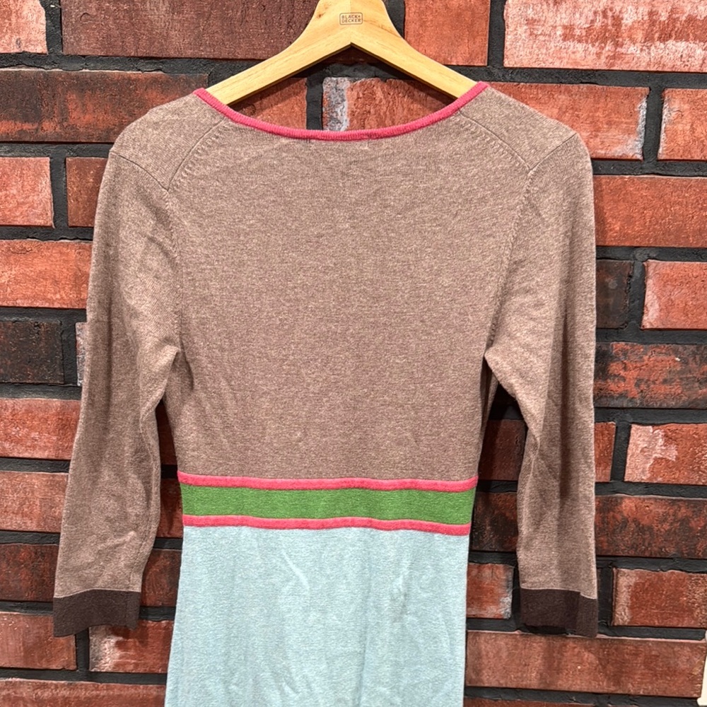 Boden Colorful V-Neck Women's Dress - Picture 6 of 9